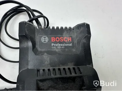 Laddare och 2 st. Batterier Bosch, 18V