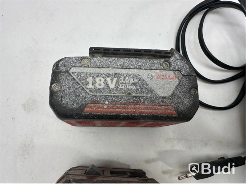 Laddare och 2 st. Batterier Bosch, 18V