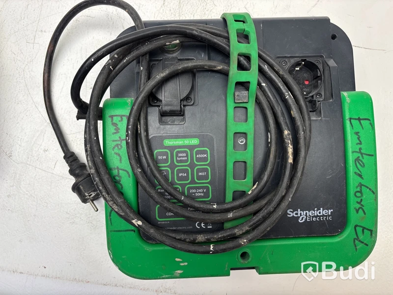 2 st. Arbetslampor Schneider Electric, Thorsman 30 LED och Thorsman 50 LED