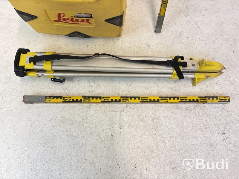 Rotationslaser, lasermottagare och stativ Leica, samt 2 st. laserstänger Hyssna