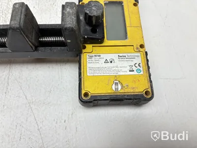 Rotationslaser, lasermottagare och stativ Leica, samt 2 st. laserstänger Hyssna
