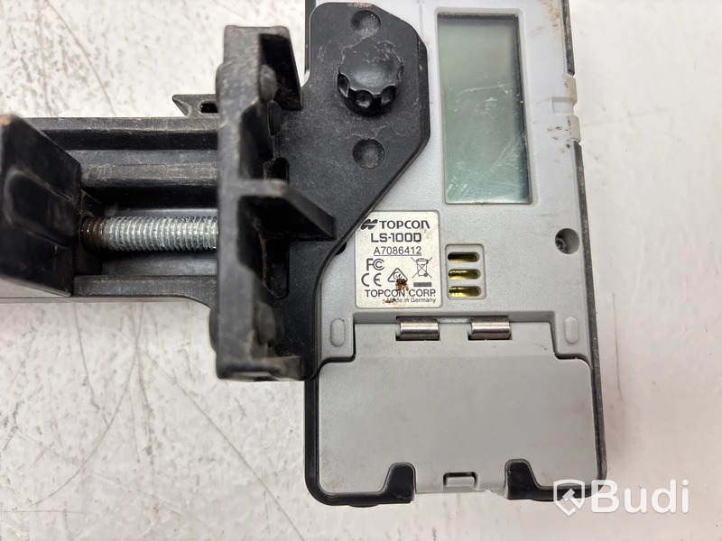 Rotationslaser Topcon, samt lasermottagare, stativ och laserstång, olika märken