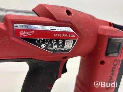 Tigersåg M18 CSX och Dyckertpistol Milwaukee M18 FN18GS