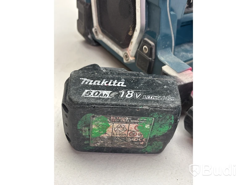 Byggradio Makita DMR108, med batteri BL-1850B