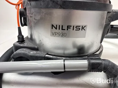 Dammsugare Nilfisk VP930 med 4 st. dammsugarpåsar