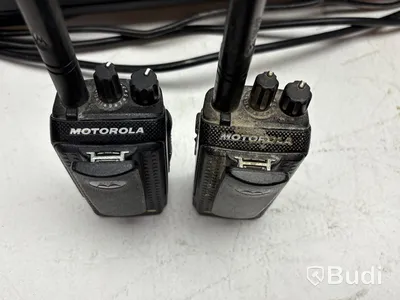 3 st. Walkie Talkie Hytera PD705LT, 2 st. DP2400e med 8 st. monofoner samt 8 st. laddare