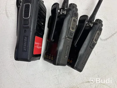 3 st. Walkie Talkie Hytera PD705LT, 2 st. DP2400e med 8 st. monofoner samt 8 st. laddare