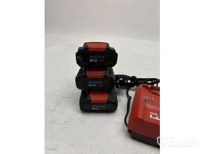 3 st. Batteri Hilti och 1 st. laddare Hilti