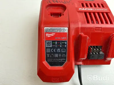 Vinkelslip och Borrhammare Milwaukee, M18 FHSAG150XB, M18 BLHX
