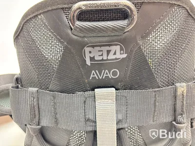 Helkroppssele Petzl, Avao