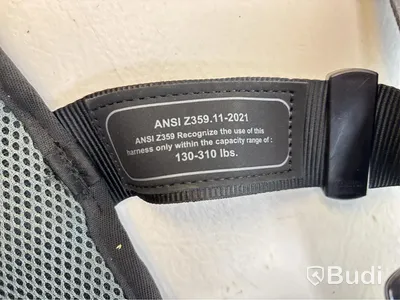 Helkroppssele Petzl, Avao