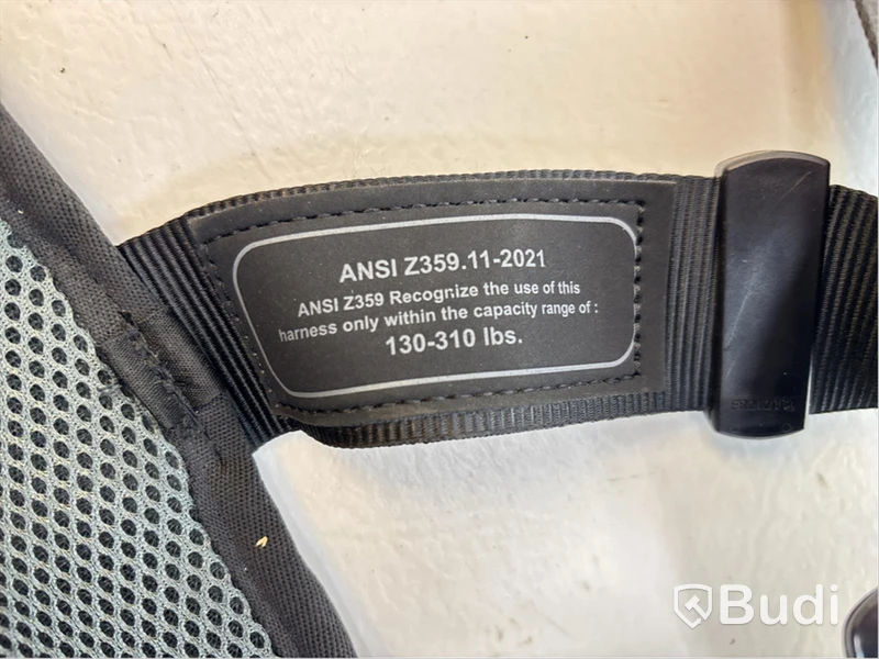 Helkroppssele Petzl, Avao