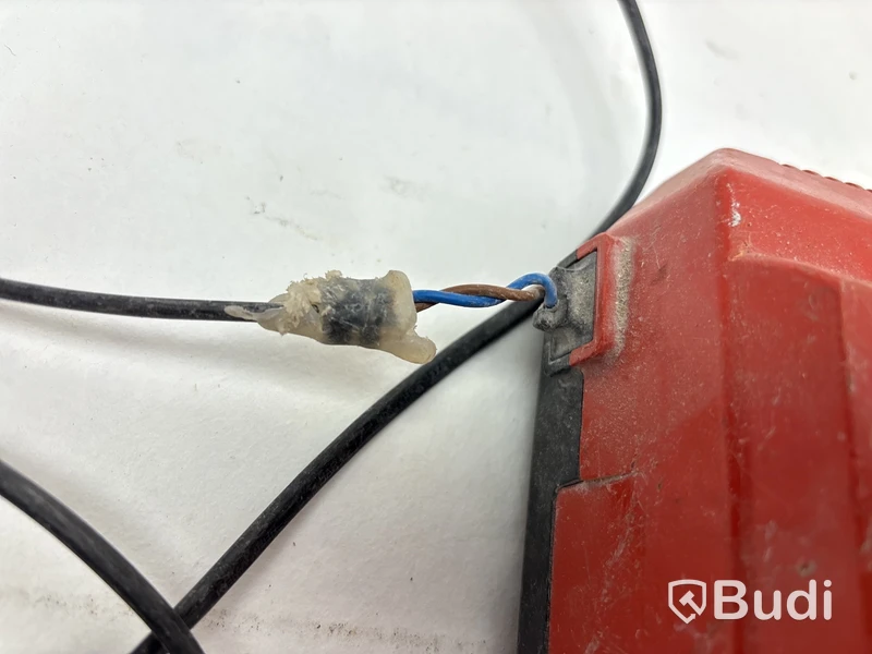 Mutterdragare och borrhammare Hilti