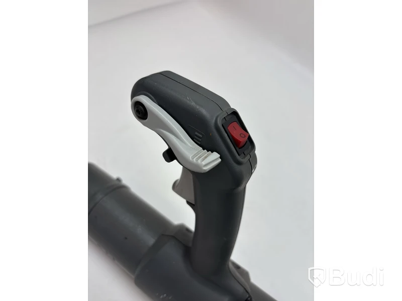 Lövblås Ryobi Powr XT