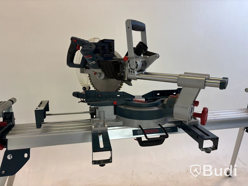Kap/gersåg och sågbord Bosch