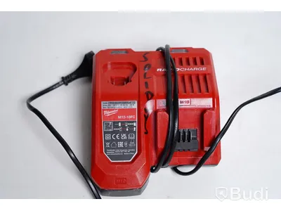 Skruvdragare Milwaukee M18 BLDD2 inkl. tillbehör.