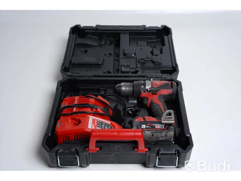 Skruvdragare Milwaukee M18 BLDD2 inkl. tillbehör.