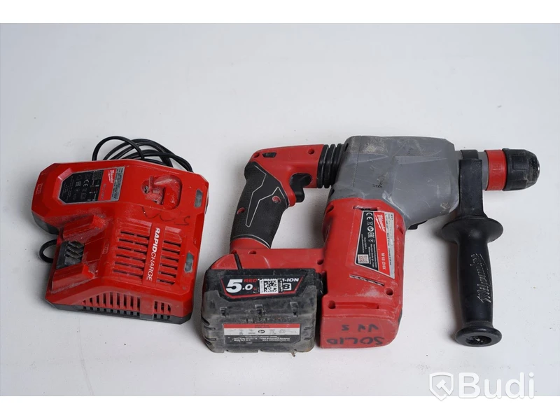 Borrhammare Milwaukee M18 CHX inkl. tillbehör.