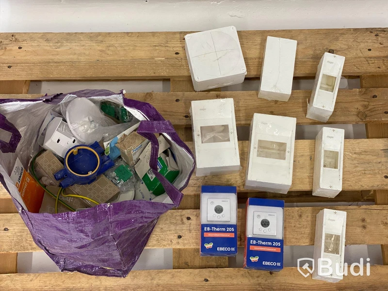 Hager dosor, Ebeco termostater och diverse övrigt