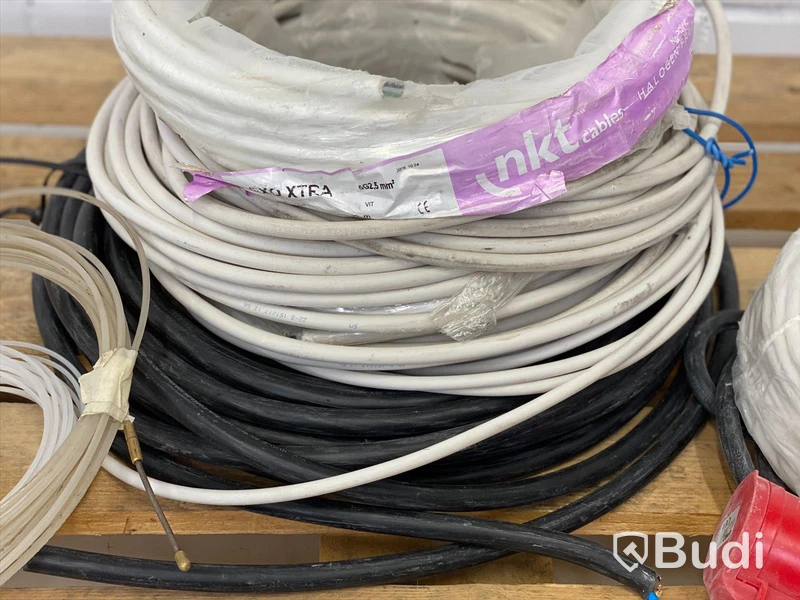 Diverse kabel