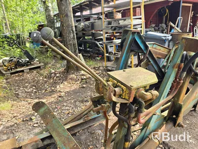 Frontlastare veterantraktor Ålö 1256/57
