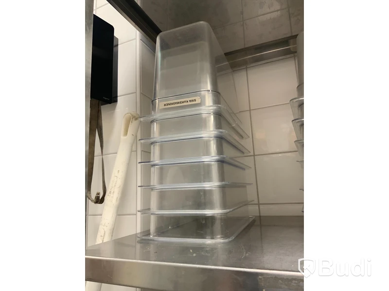 6st Plastkantiner 1/3-200