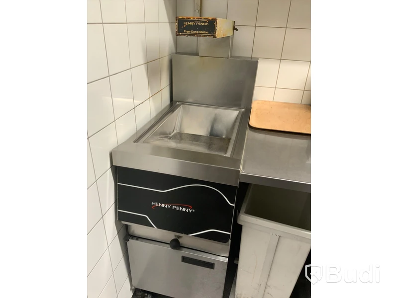 Henny Penny Fryer dump station