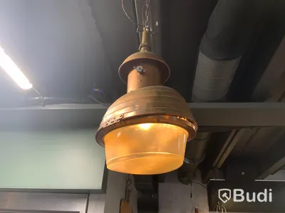 Taklampa oval, ca 35 cm på bredaste punkten