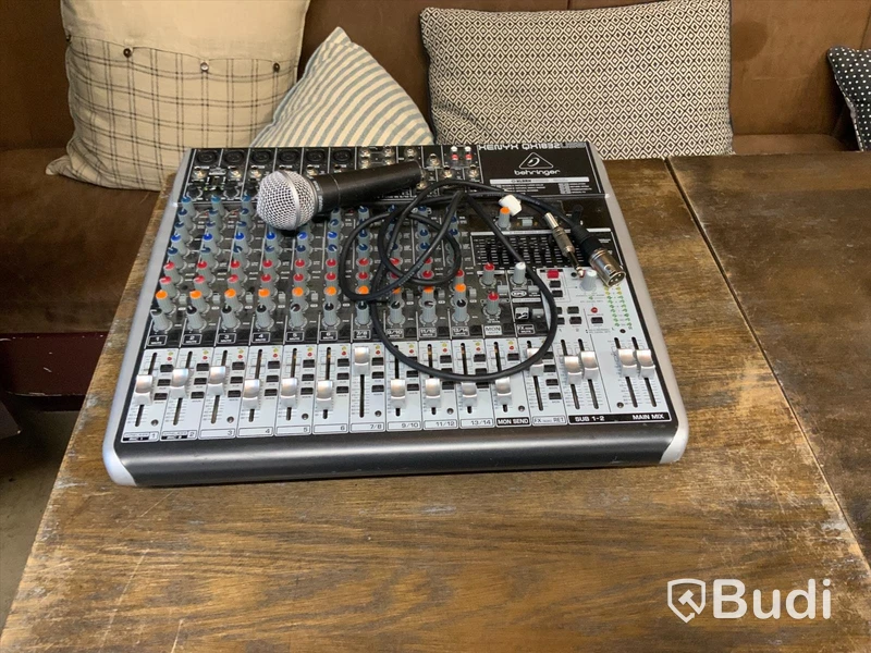Mixerbord Xenyx QX1832USB ink mikrofon SHURE SM58