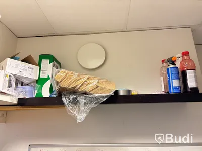 Caféinredning och varor. Stort parti!