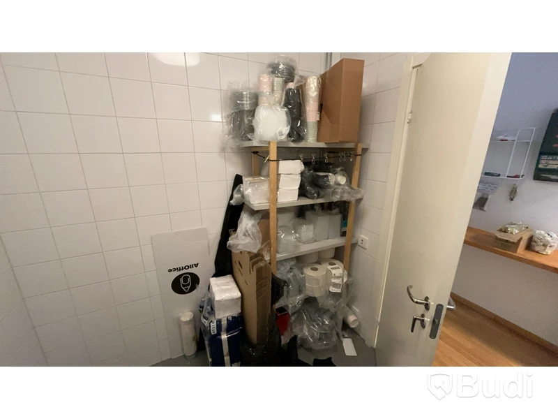 Caféinredning och varor. Stort parti!