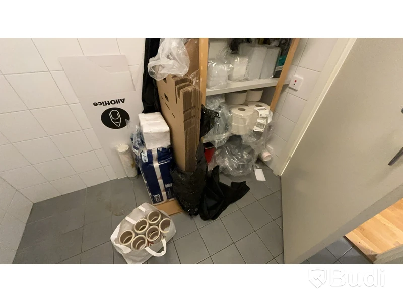 Caféinredning och varor. Stort parti!