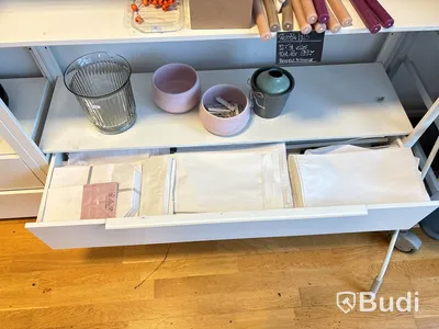 Caféinredning och varor. Stort parti!