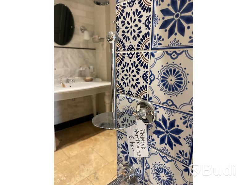 Hållare toalettpapper, Richmond, Nypris: 2100 SEK
