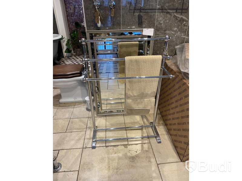 Handdukstork Richmond Freestanding Towel Rail Nypris: 18333 SEK