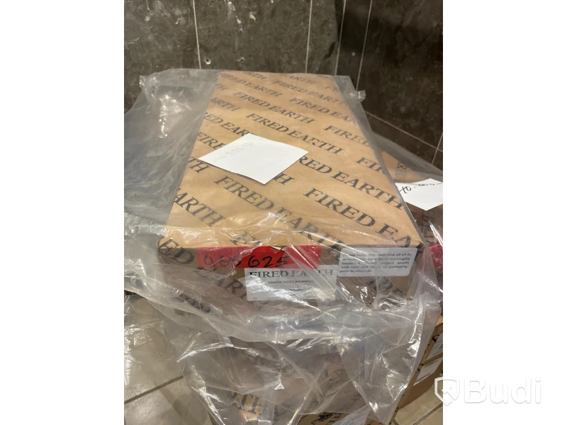 Bidet, ny i förpackning Empire Bidet Monbloc Nypris: 14000 SEK