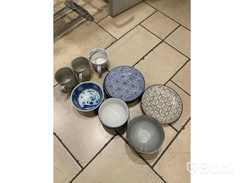 Diverse porslin.