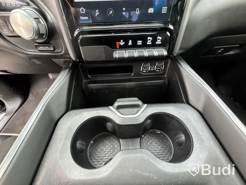 RAM 1500 Crew Cab HEMI 5.7L 4x4 -2022 | LARAMIE Night Edition
