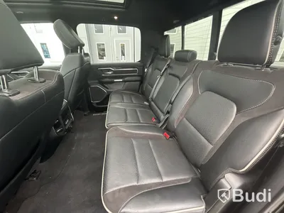 RAM 1500 Crew Cab HEMI 5.7L 4x4 -2022 | LARAMIE Night Edition