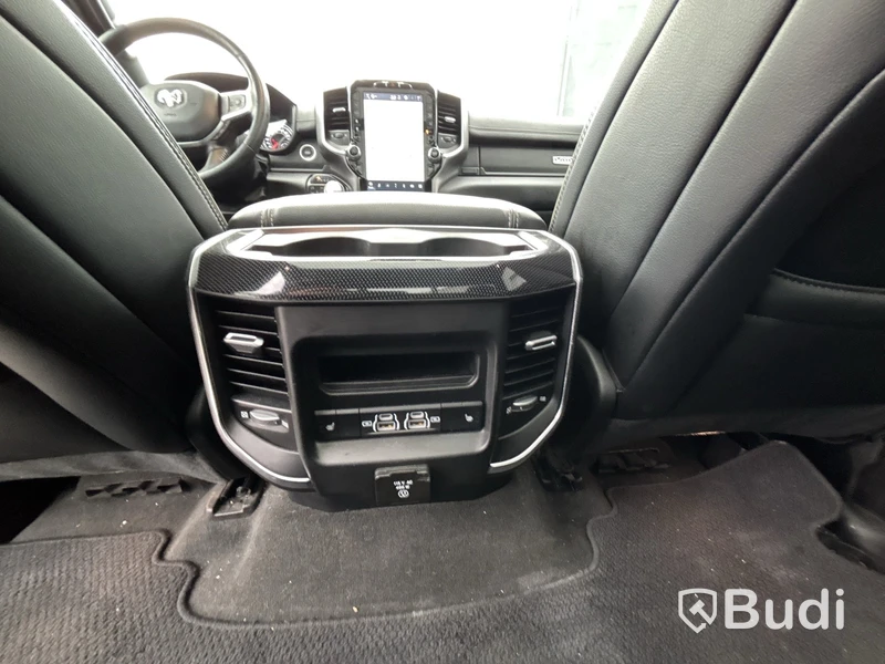 RAM 1500 Crew Cab HEMI 5.7L 4x4 -2022 | LARAMIE Night Edition