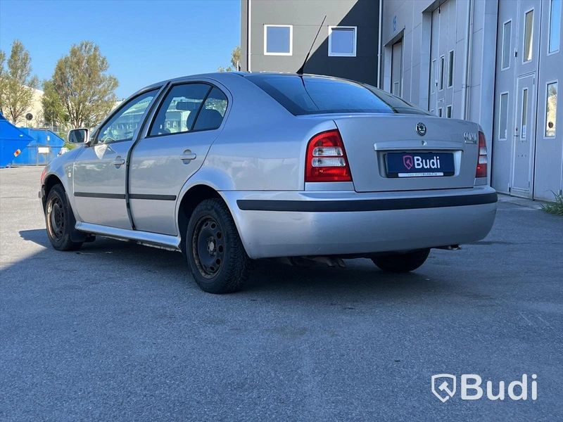 Personbil Skoda Octavia CL 1,6 -2004 | Manuell