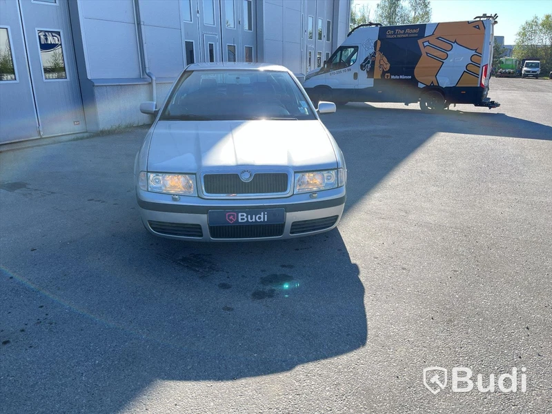 Personbil Skoda Octavia CL 1,6 -2004 | Manuell