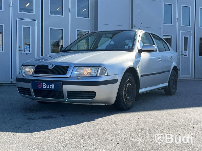 Personbil Skoda Octavia CL 1,6 -2004 | Manuell