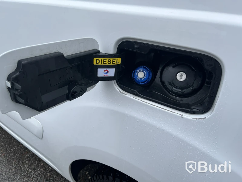 Skåpbil Peugeot Partner 1.6 -2018 BlueHDi | 99hk Reparationsobjekt