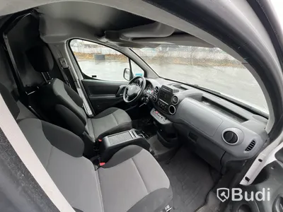 Skåpbil Peugeot Partner 1.6 -2018 BlueHDi | 99hk Reparationsobjekt