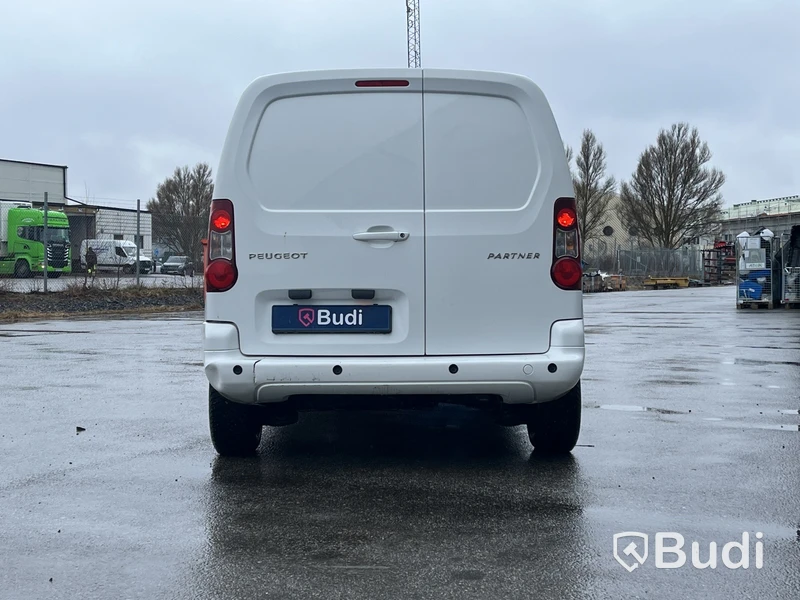 Skåpbil Peugeot Partner 1.6 -2018 BlueHDi | 99hk Reparationsobjekt
