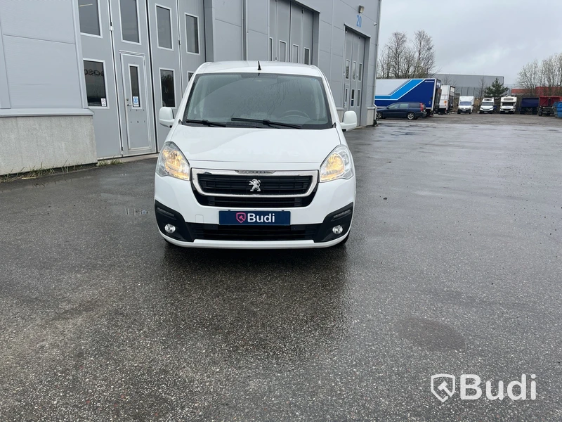 Skåpbil Peugeot Partner 1.6 -2018 BlueHDi | 99hk Reparationsobjekt