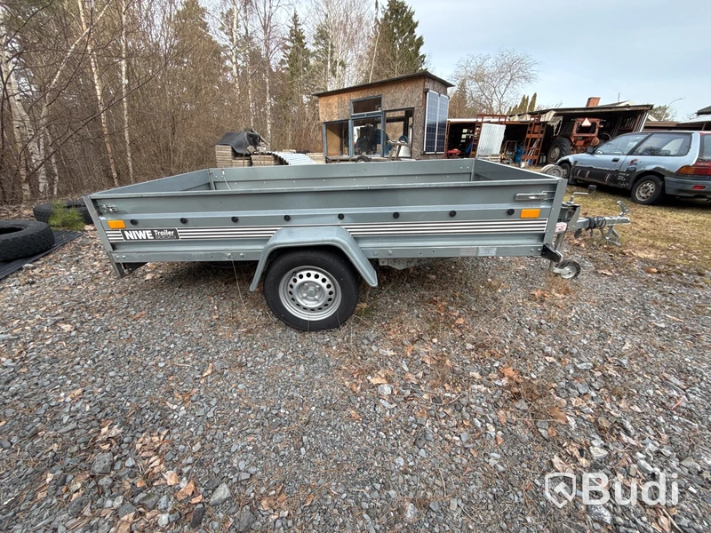 Släpvagn Niewiadow 750 kg med vinsch, -2017