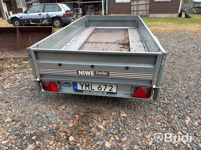 Släpvagn Niewiadow 750 kg med vinsch, -2017