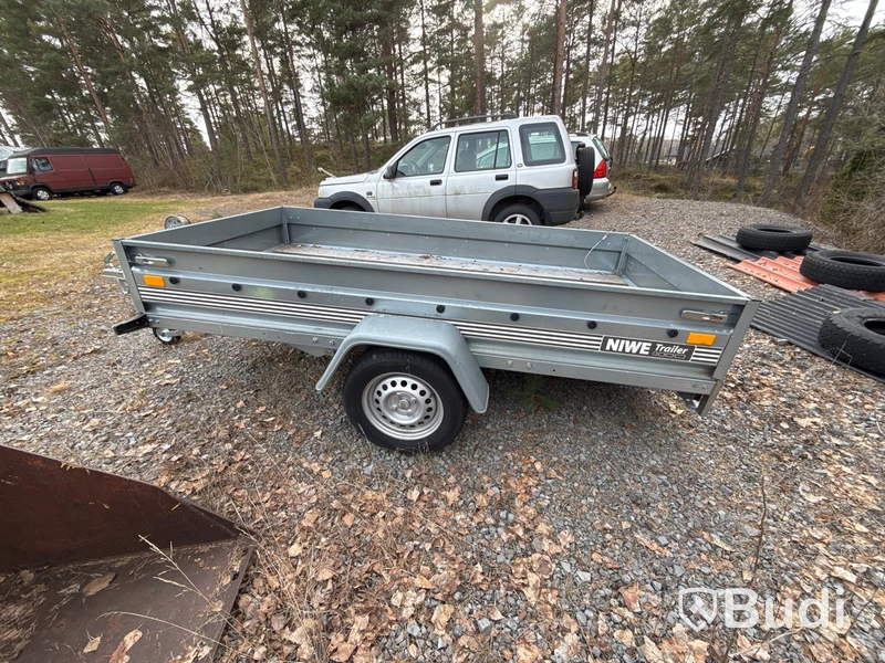 Släpvagn Niewiadow 750 kg med vinsch, -2017